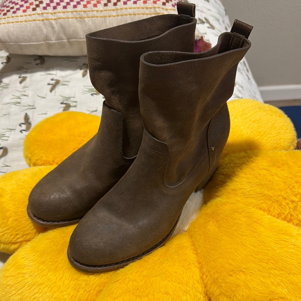 Rag & Bone Brown Heeled Boots with Stacked Heel